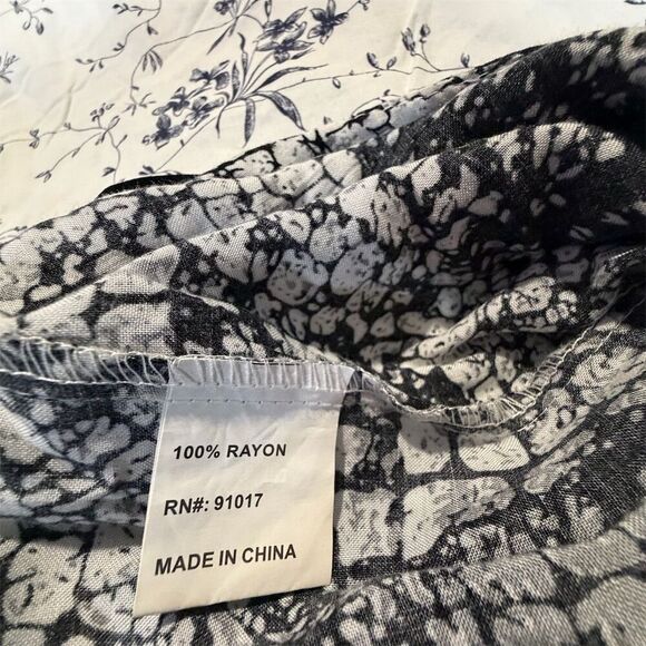 Solitaire Women's M Black Animal Print Dress Pants - Picture 7 of 7